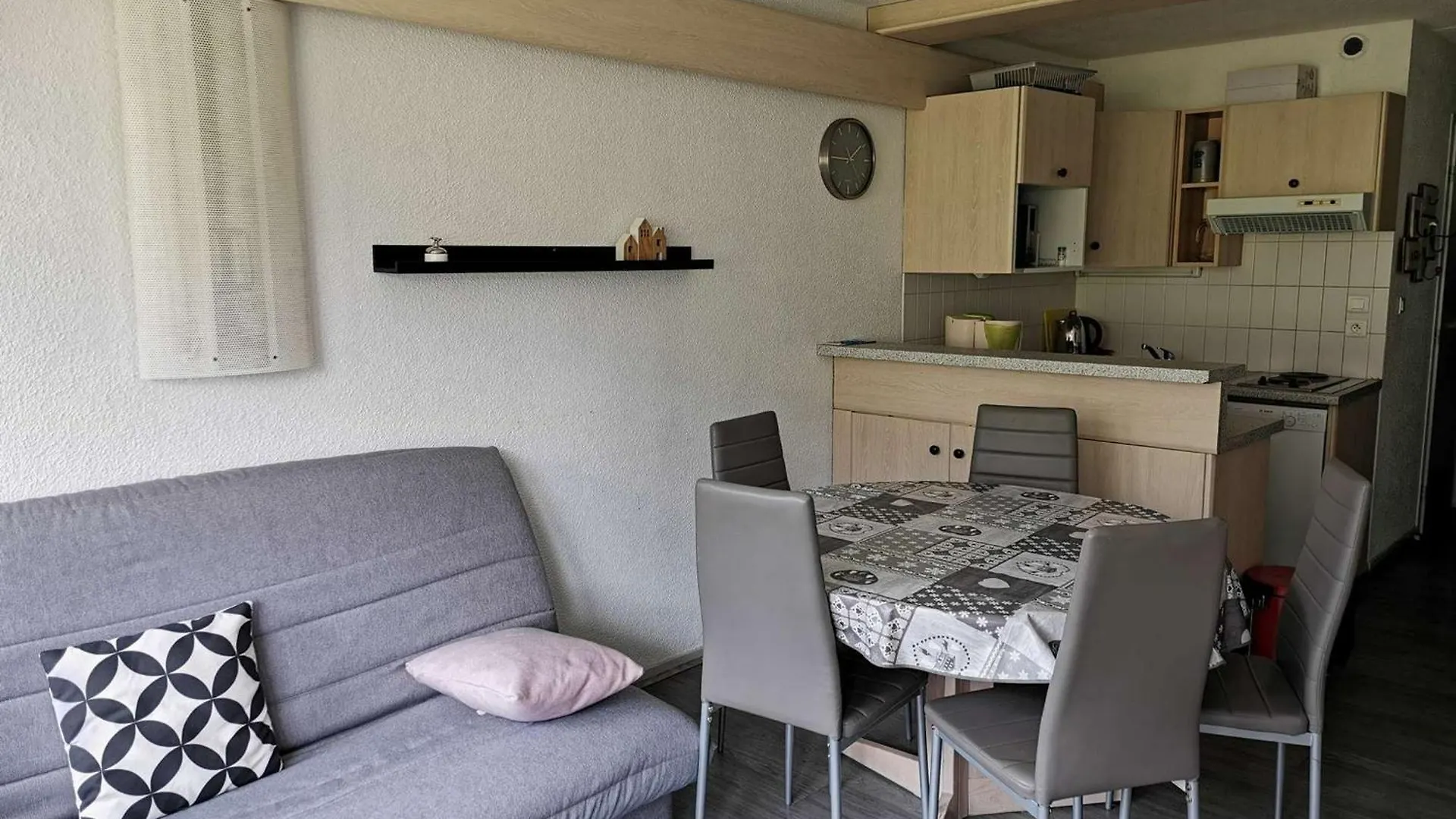 Appartement 6 Pers - 1 Ch - Balcon Sud - Pied Des Pistes - La Mongie - Fr-1-404-24